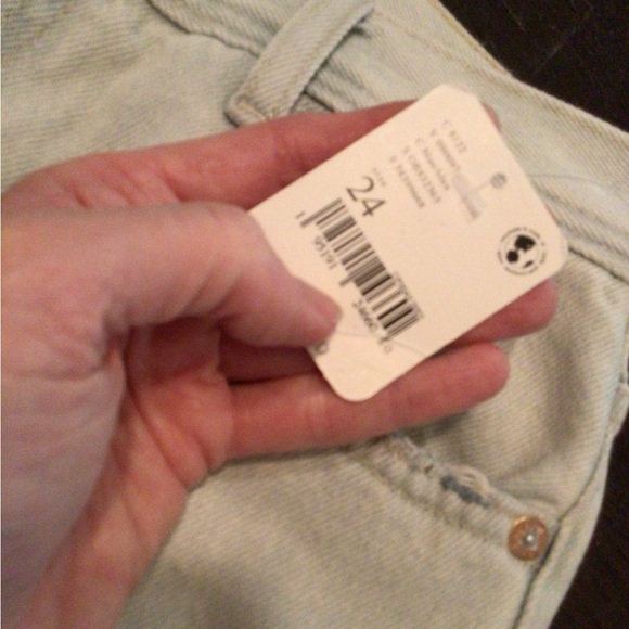 SALE ! Free People distressed jeans - Picture 7 of 9